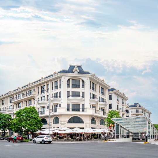 Royal Vạn Phúc